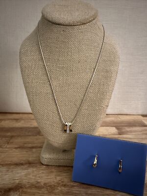 2001 Avon Two-Tone Rhinestone Accent Pendant Giftset