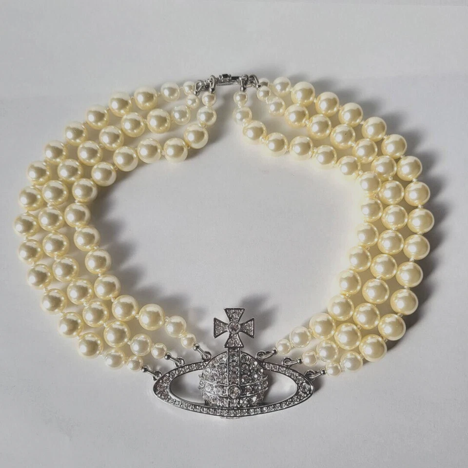 Vivienne Westwood 三排三层珍珠银项链 — 第 2/4 张图片