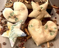 Heart Star Embroidered Vintage Rustic Primitive Pillow Decor Bowl Filler Tuck 