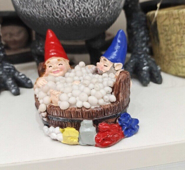 Sprudelbad Zwerge Statue Skulptur Harz Zwerg Garten Rasen Yard A eBay.de