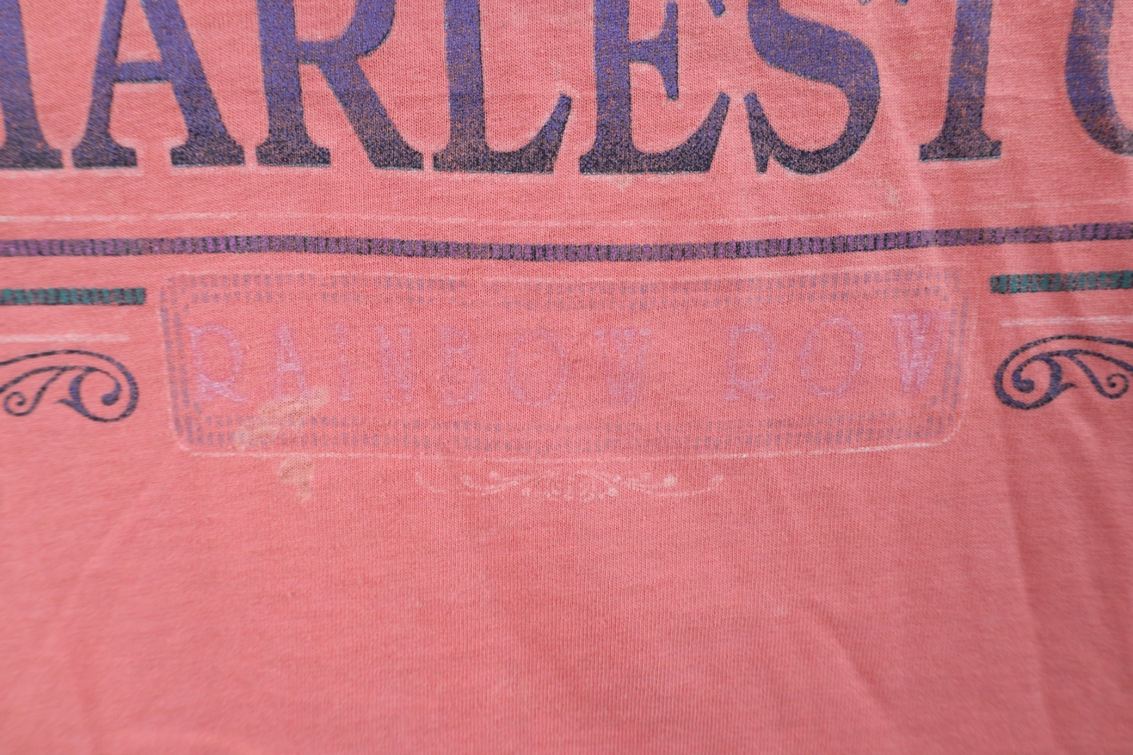 T shirt vintage anni 90 streetwear uomo XL faded spell out Charleston fila arcobaleno USA