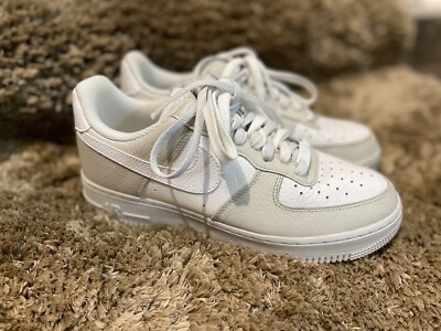 air force with fluffy tongue