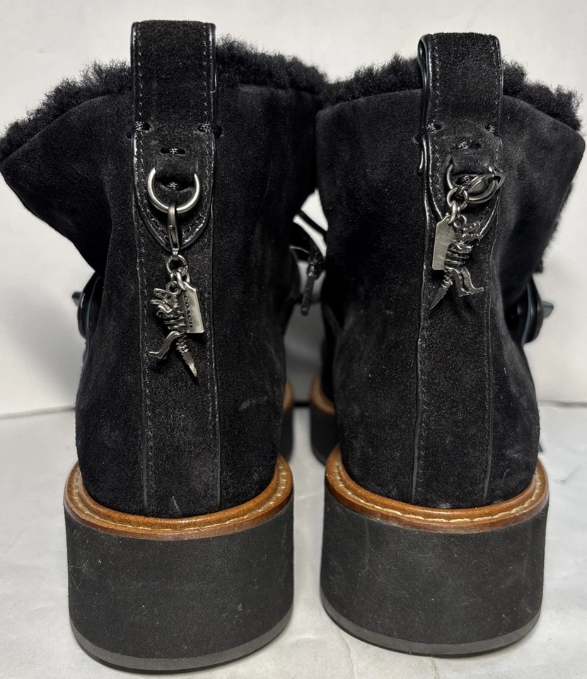 COACH Urban Hiker Boota Tirnlock strap Genuine Suede & Sherling Womens 6 Black - Image 4 of 4