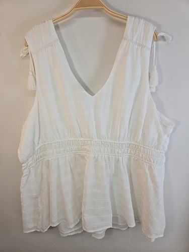 Torrid Tank Damen 4 US 4X Plus weiß Fensterscheibe V-Ausschnitt ärmellos mit Tassel - Bild 3 von 9