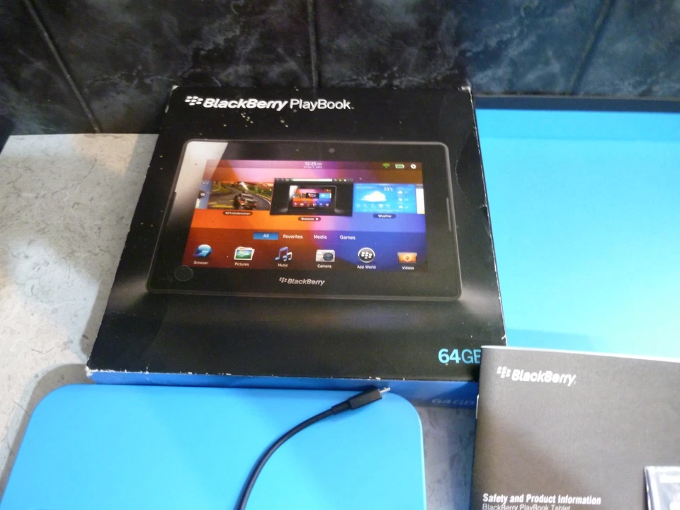BLACKBERRY PLAYBOOK 64GB READ MORE BOXED - Image 4 of 4
