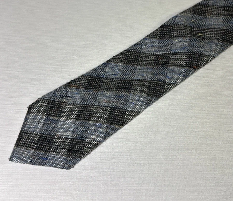 Corbata de cuello de lujo Tom Ford gris a cuadros seda lana cachemir mezcla usada en excelente estado Foto 4 de 4