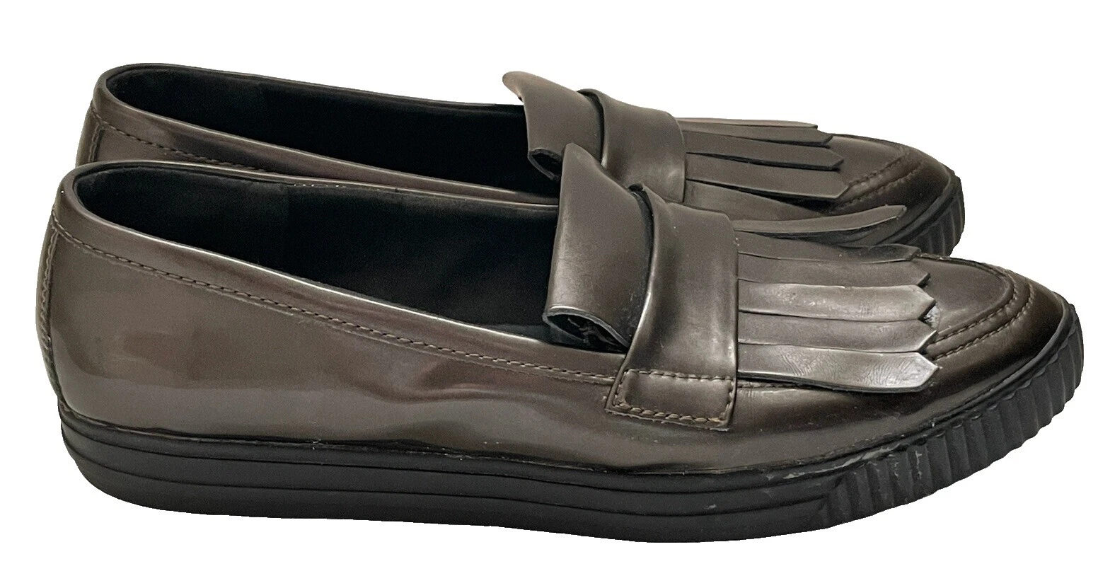 健乐士漆皮休闲纯色平底鞋女