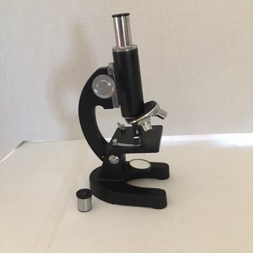 VINTAGE COC Microscope in Wooden Box Made in Japan - Picture 4 of 11
