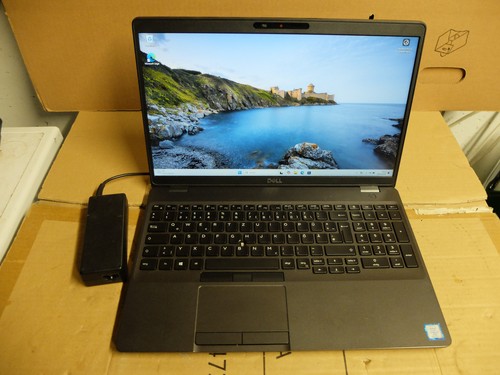 Dell Latitude 5501 - Intel Core i7-9850H, 2,60 Ghz 12GB RAM, 512GB SSD M2 Akku