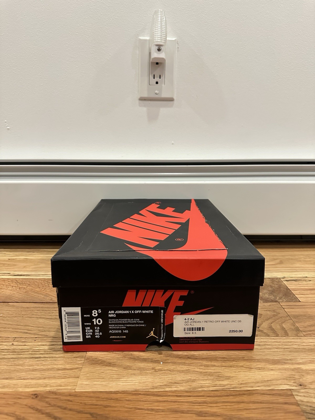 Air Jordan 1 Retro OG x Off-White High UNC. Pre Owned Size 8.5 / AQ0818-148. thumbnail 11