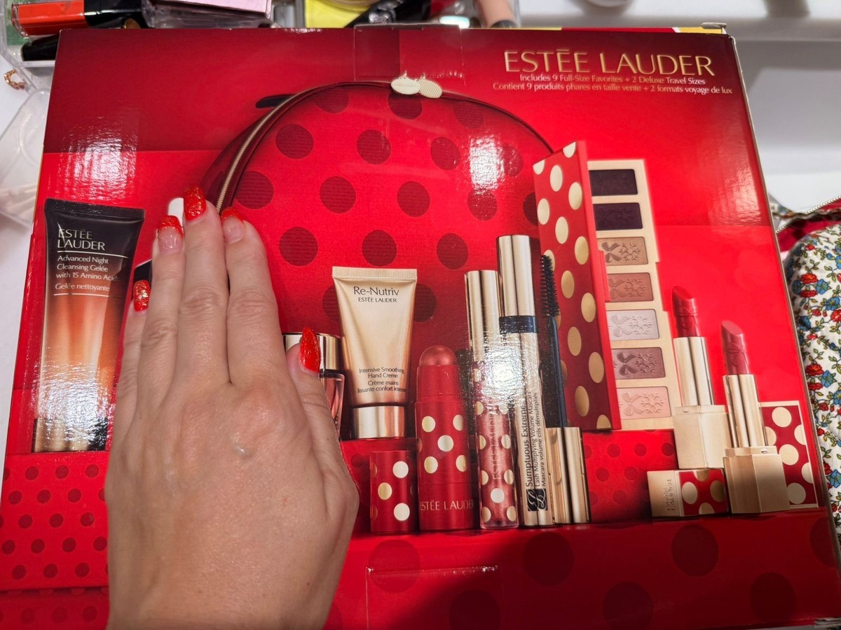 Estee Lauder Holiday Blockbuster 2025 Gift Set Red Polka Train