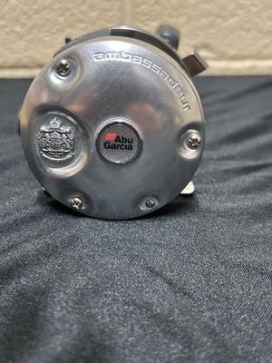 Abu Garcia Ambassadeur C3 Classic Round Baitcast Reel Right Hand Silver