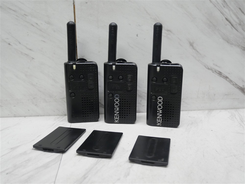 Lot of 3 Kenwood PKT-23 UHF FM Two Way Radios NO BATTERIES w/ Belt Clips
