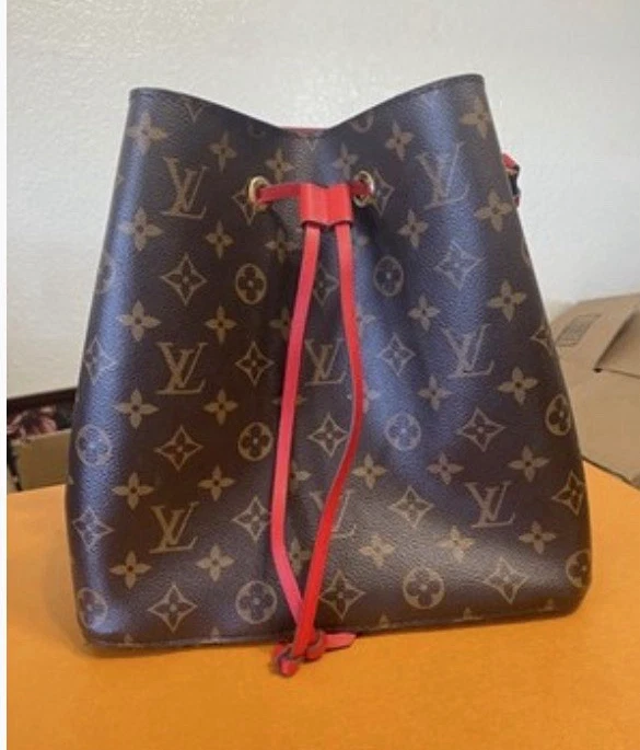 25+ Louis Vuitton Bucket & Drawstring Bags for Women for sale