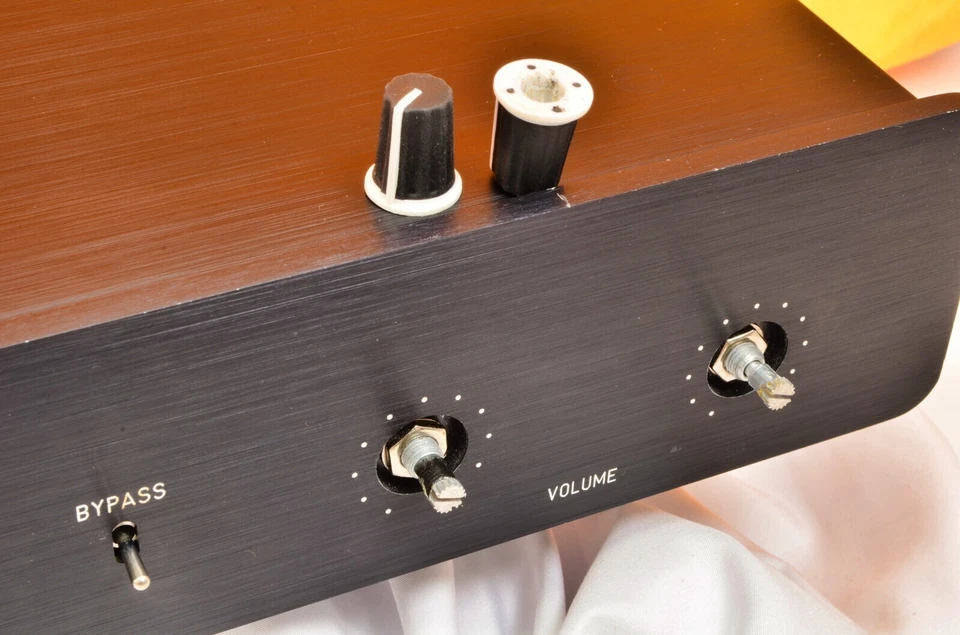 YBA 2 Alpha Line Preamplificatore-Francese-High-End con Suono Setoso-Potente - Immagine 4 di 4