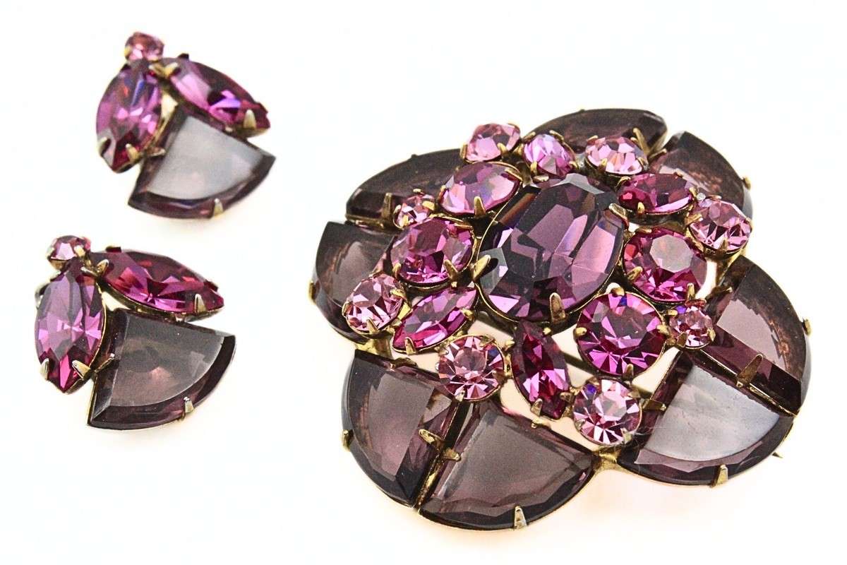 Lavish Rare REGENCY Signed Iridescent Pink Red AB Pie Stone