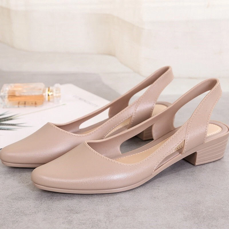 Point clearance heel sandals