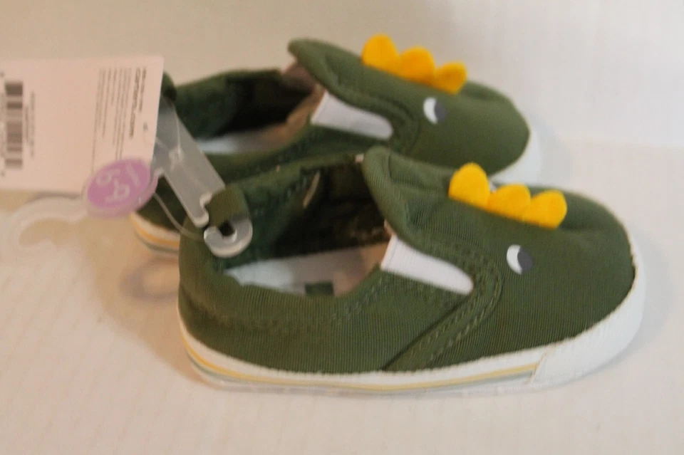Carter's Infantil Bebé Niño Talla 3 Verde Dinosaurio Cuna Zapatos 6-9 Meses NUEVO Foto 3 de 4