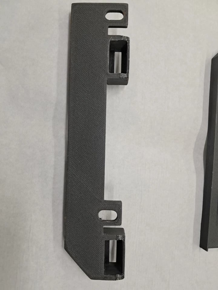 99-06 雪佛兰索罗德/吉姆西塞拉利昂前门窗支架维修套件 # 15286766 — 第 3/4 张图片