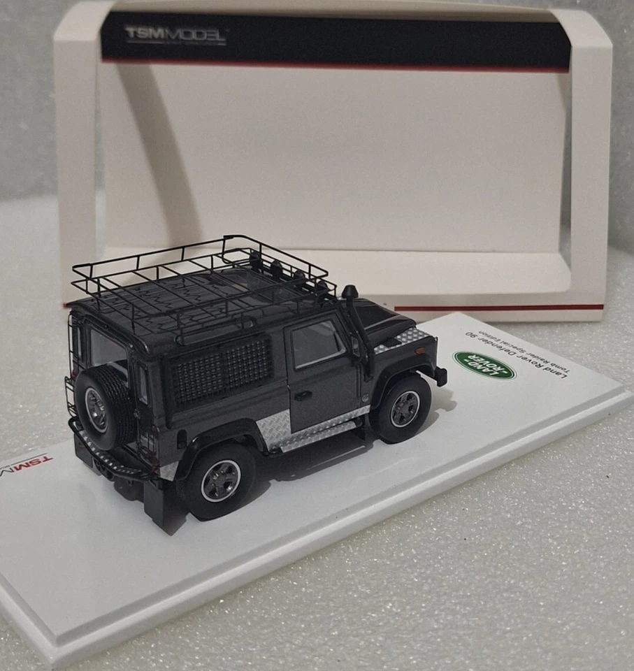 Land Rover Defender 90 Tomb Raider Special Edition 2001 1:43 TSM 430336 RARITY!! - Image 2 of 4
