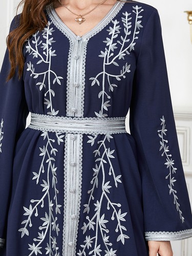 Muslimische Stickerei elegant Kaftan Maxikleid bescheiden Frauen Abaya Dubai Partykleid - Bild 39 von 53