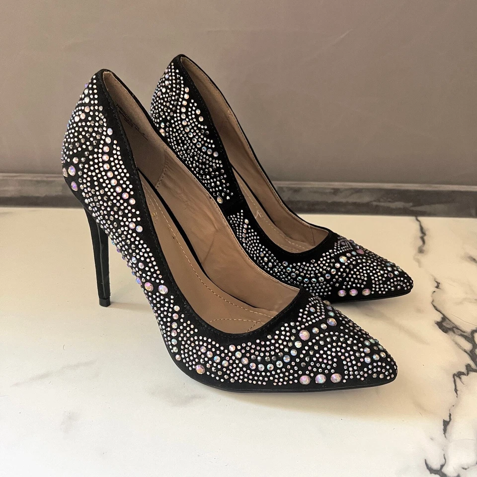 Zapatos de salón Anne Michelle de gamuza negra con estrás talla 8 Foto 2 de 4