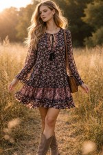 ASTR The Label Floral Boho Dress XS Long Sleeve Ruffle Tiered Mini