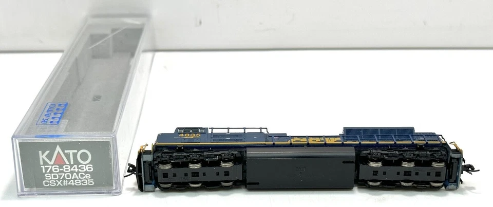 Kato 176-8436 N Scale CSX Powered EMD SD70ACe Diesel Locomotive #4835 w/DCC LN - Image 4 of 4