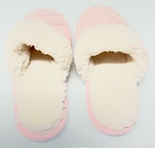 Victoria s Secret Super Soft Faux Fur Knit Slippers Cozy Warm Size Medium Soft