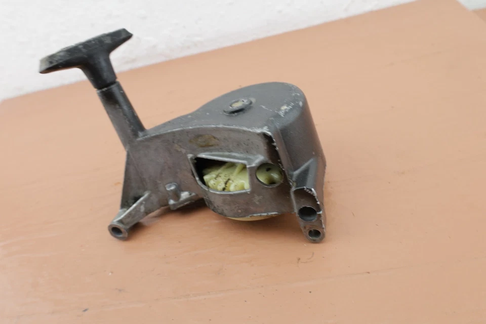 Briggs & Stratton 92908 1584 01 Cortacésped OEM Arrancador de retroceso 391486 Foto 4 de 4