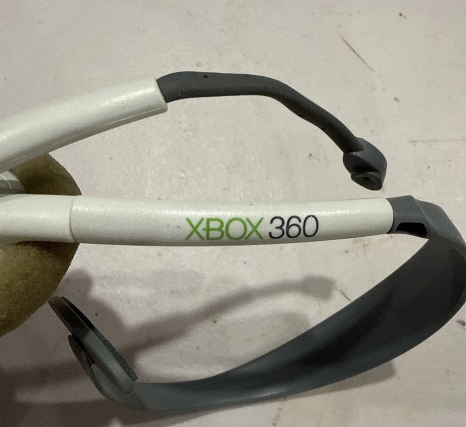 MICROSOFT OEM XBOX 360 OFFICIAL WIRED CHAT HEADSET W/ BOOM MIC WHITE - Image 3 of 3