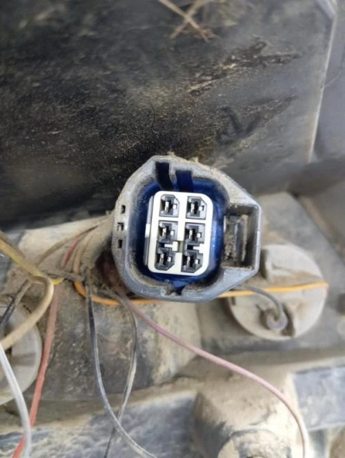 Feu arriere principal droit (feux) FORD FOCUS 3 PHASE 1 1825319 - Photo 3/3