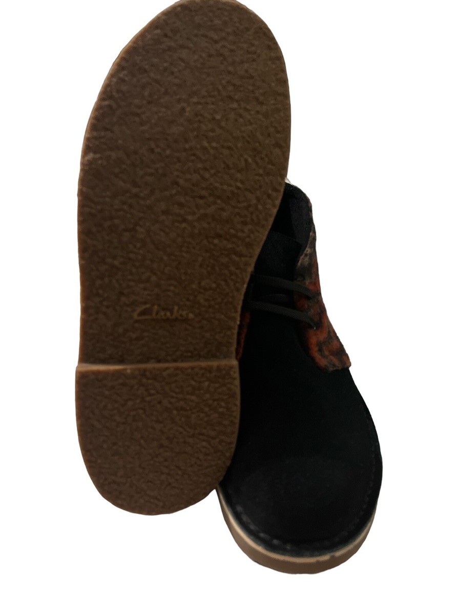 Clarks Bushacre / Mens Black/Red Comfort Chukka Boots Size 