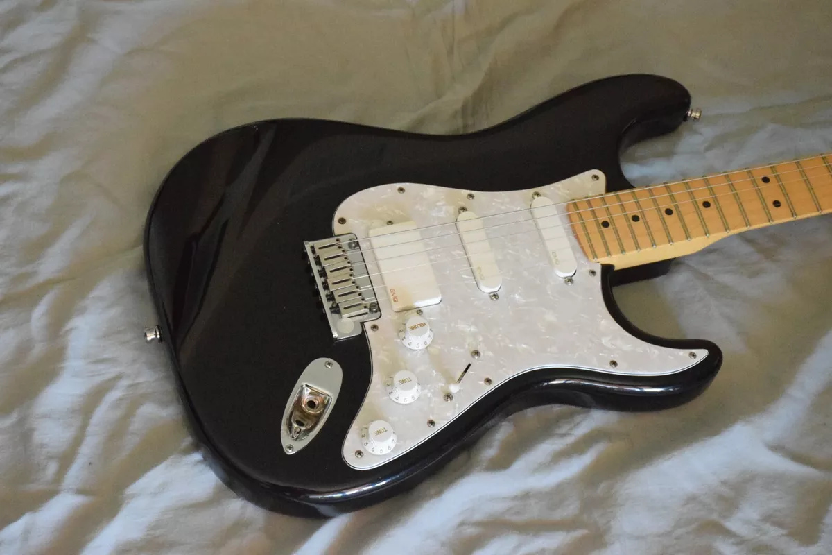 Fender Stratocaster Deluxe USA EMG Pickups Guitar PLEASE READ