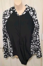 NWT HANNA NIKOLE 20W Rash Guard Long Sleeve Zip Front Swimsuit Black  White