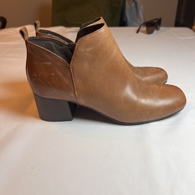Born Women's Kenzi Ankle Boot Brown Leather Size NWOB $150