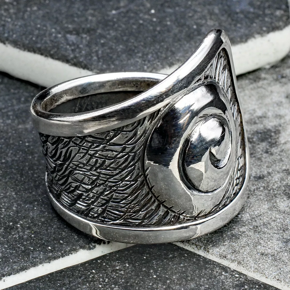 Sterling Silver Swirl Detail Point Ring