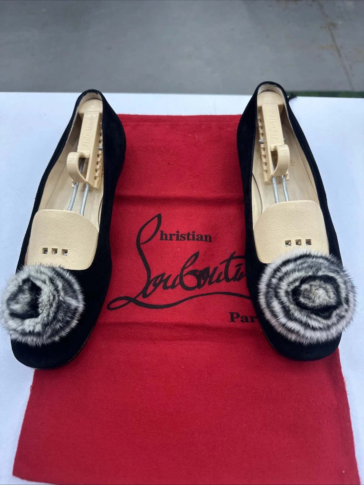 Christian Louboutin — CHRISTIAN LOUBOUTIN black Suede flats shoes Italian size 37