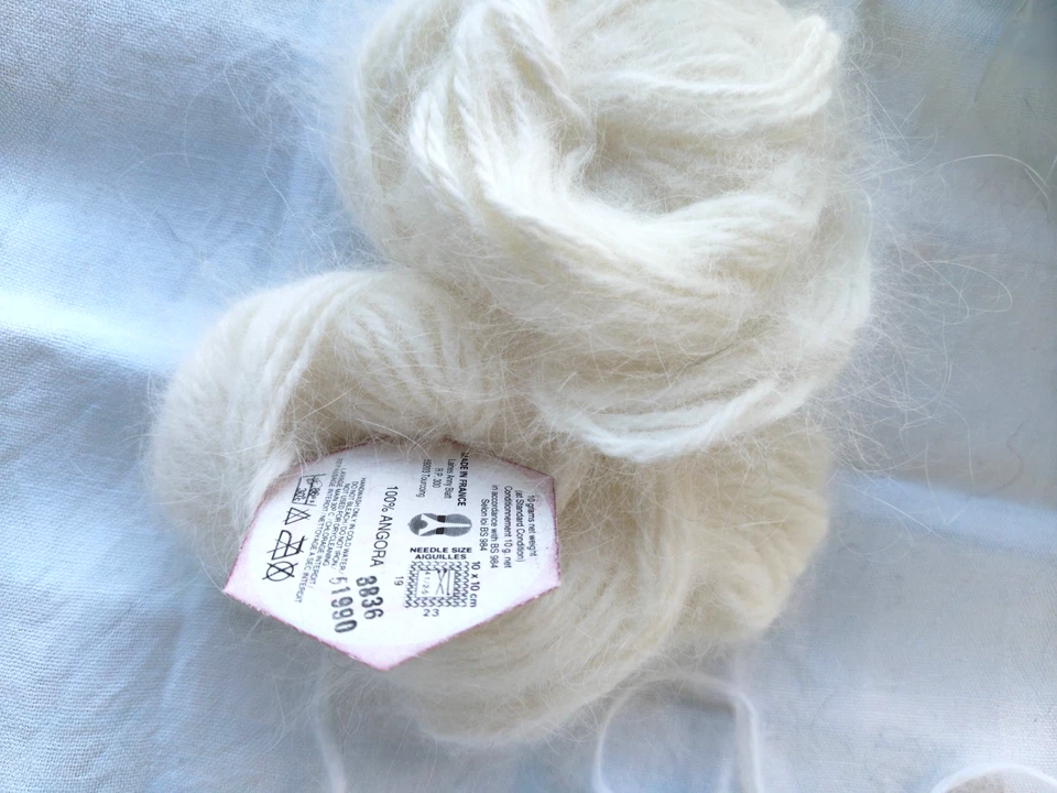 Anny Blatt 100 % Angora Supreme Angor d'anny blatt 20 Gr. Cremeweiß Farbe 3836 - Bild 2 von 3