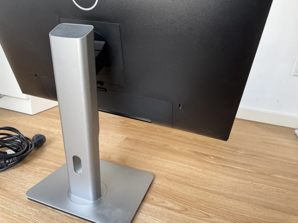 Dell UltraSharp U2515H 25 Zoll UltraSharp PC Monitor HDMI QHD 2560 x 1440 IPS - Bild 2 von 4