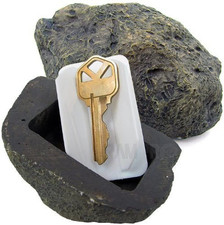 Realistic Rock Key Hider   Outdoor Hidden Spare Key Holder Weatherproof Fake Sto