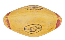 ANCIEN BALLON DE RUGBY VINTAGE 1960 DELACOSTE CAOUTCHOUC RUGBY XV TRAINING