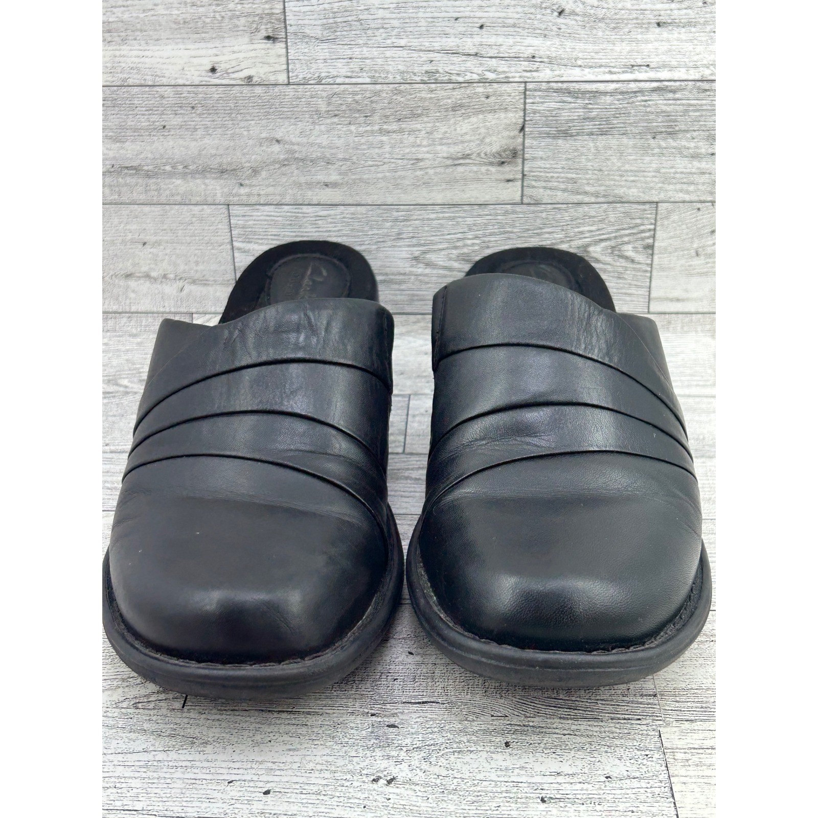 Clarks Artisan Black Leather Mule Clogs Slip On C… - image 2