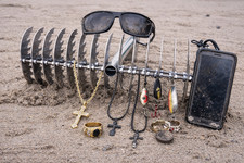 Beach Sand Scoop Rake for Metal Detecting 16 Teeth, 50cm Wide, Stainless Steel