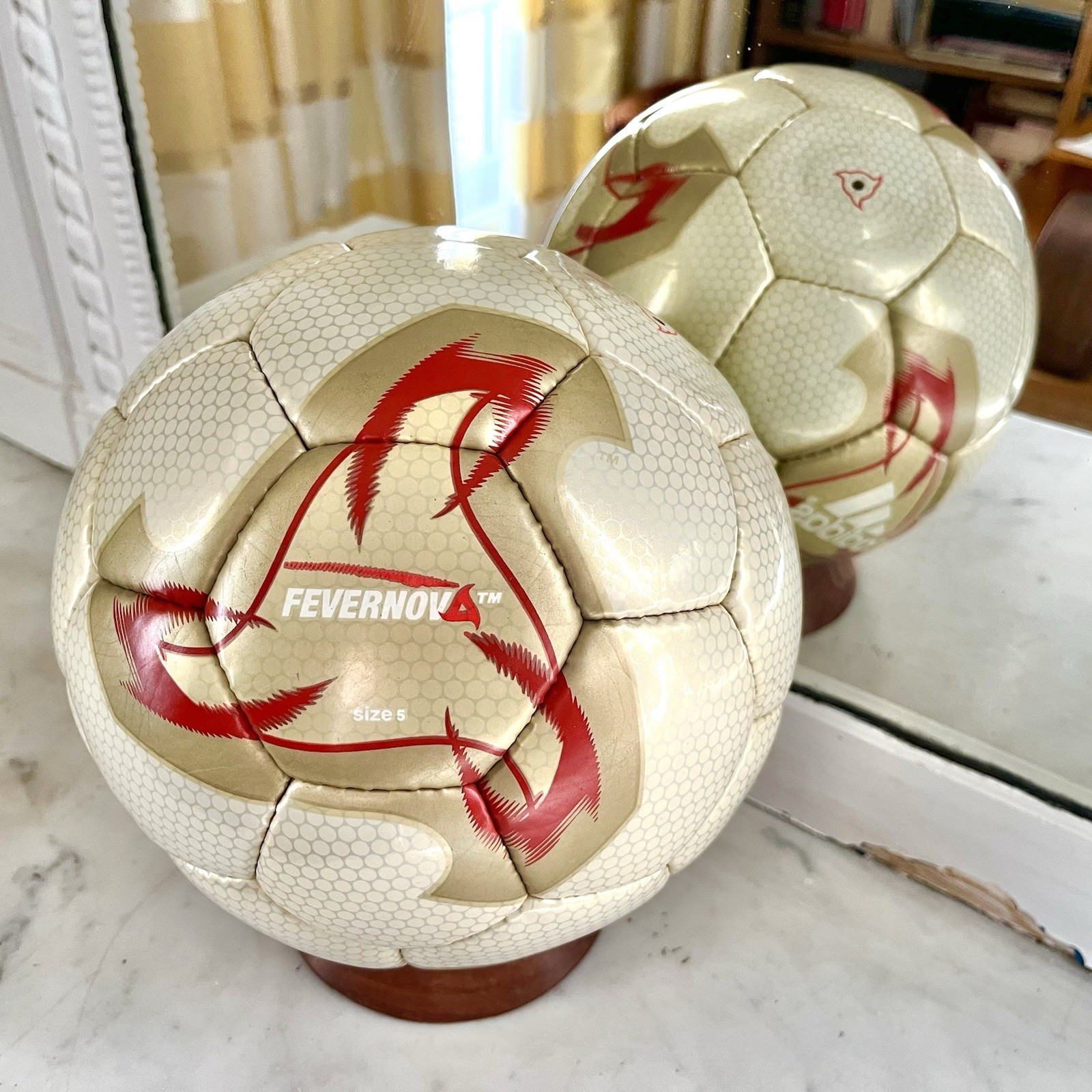 Ballon de match Adidas Fevernova Coupe du Monde 2002 original