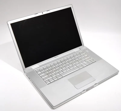 MacBook Pro 15" Early 2008 2.4GHz Core 2 Duo 2GB RAM 200GB HDD Yosemite CLEAN - Image 1 of 4