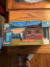 2007 Wooden Thomas the Train Holiday Tunnel Learning Curve LC99385