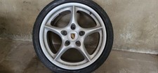 Porsche 911 – Original Hinterrad 18 Zoll – 285/30 ZR18 Porsche 911 – Original Hinterrad 18 Zoll – 285/30 ZR18