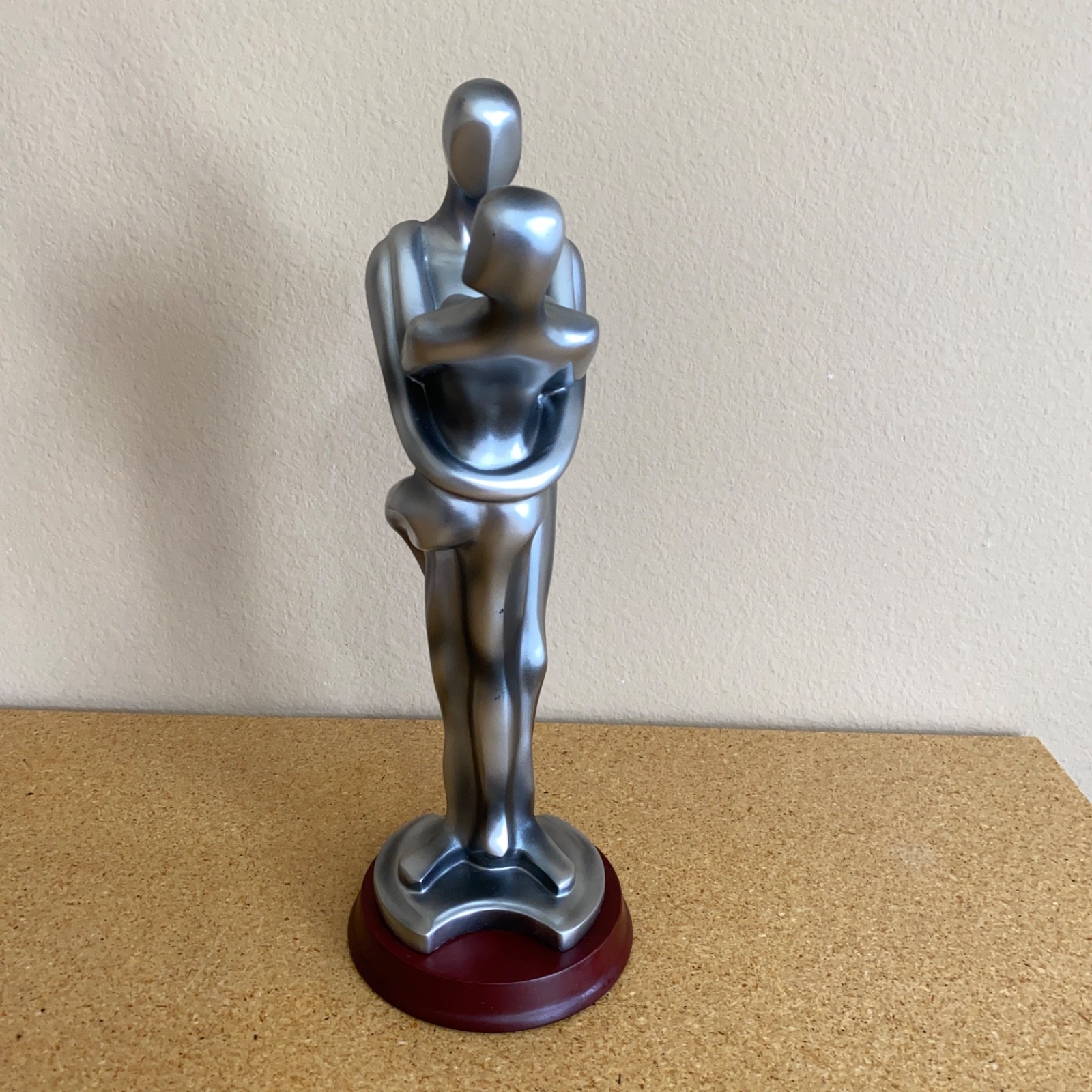 Herco Gift Professional Man & Woman Embracing Art Sculpture 12.5” Abstract