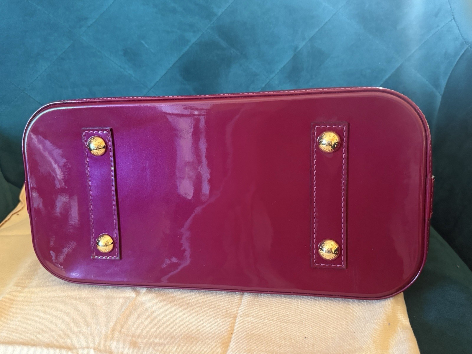 RARE! Louis Vuitton Alma PM Monogram Vernis Handbag - AUTHENTIC! image 5